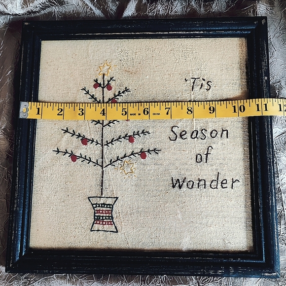 Christmas Picture Tis The Season of Wonder Embroidery Embroidered Vintage Framed - Picture 2 of 8